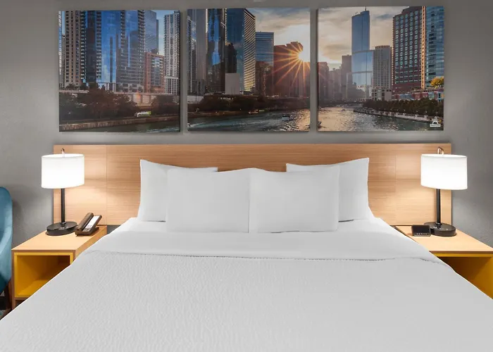 Days By Wyndham Great Lakes-free Breakfast And Naval Base Shuttle 2* Waukegan