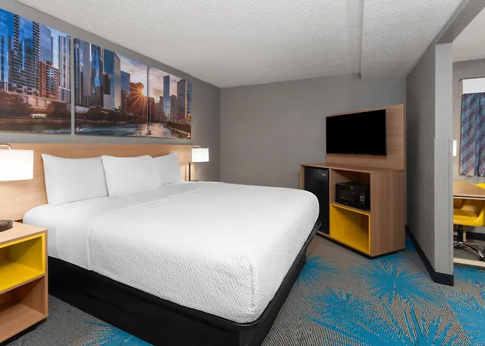 Days By Wyndham Great Lakes-free Breakfast And Naval Base Shuttle 2*
