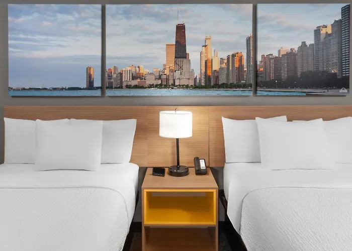 Days By Wyndham Great Lakes-free Breakfast And Naval Base Shuttle Waukegan